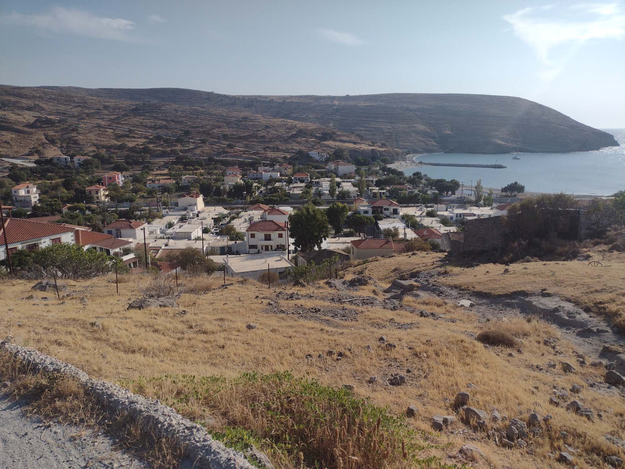 Blick auf den Hafenort von Agios Efstratios